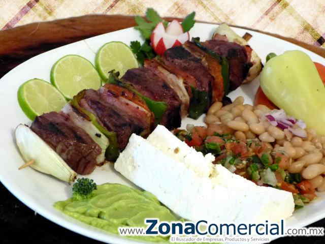 Brochetas de res