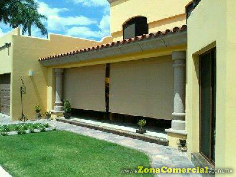 CORTINAS ENRROLLABLES
PROTEJEN Y DECORAN