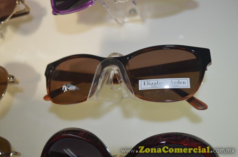 Ópticas y Clínica Rios Peña -  Lentes graduados y Lentes para sol de las marcas Tom Ford, Prada, Azzaro, Oakley, Guess, Burberry, Versace, Ray Ban, Lacoste, Dolce and Gabbana, Calvin Klein, Converse, Perry Ellis, Bulgari, Nine West, Nike entre otras.