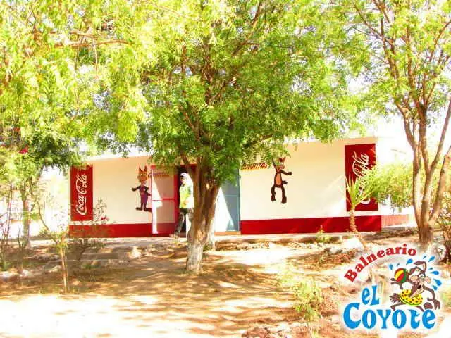 Sanitarios Modernos y Limpios