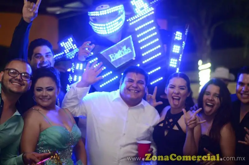 Evento con Robot Led Bichos