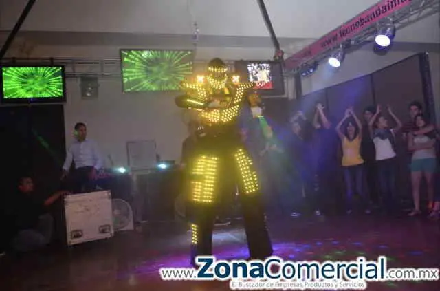 ROBOT ILUMINADO